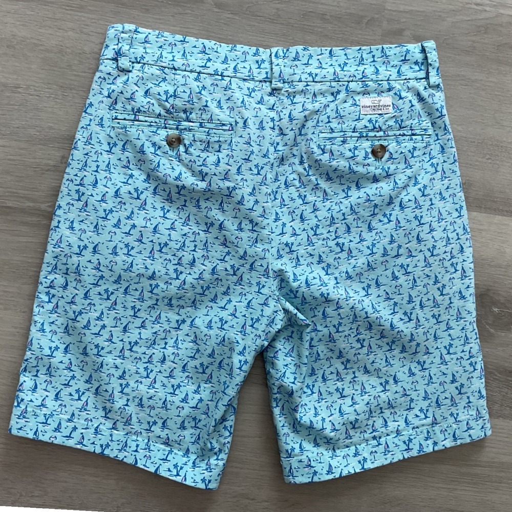 Vineyard Vines Mens 28 Breaker Shorts Light Blue Nautical Sailboat Palm Tree 9in